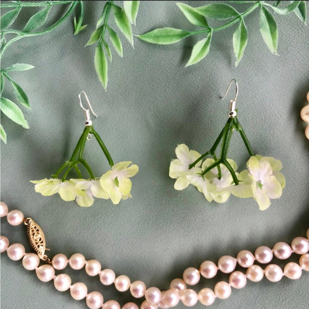 Green/White Hydrangeas Flower Dangle Earrings